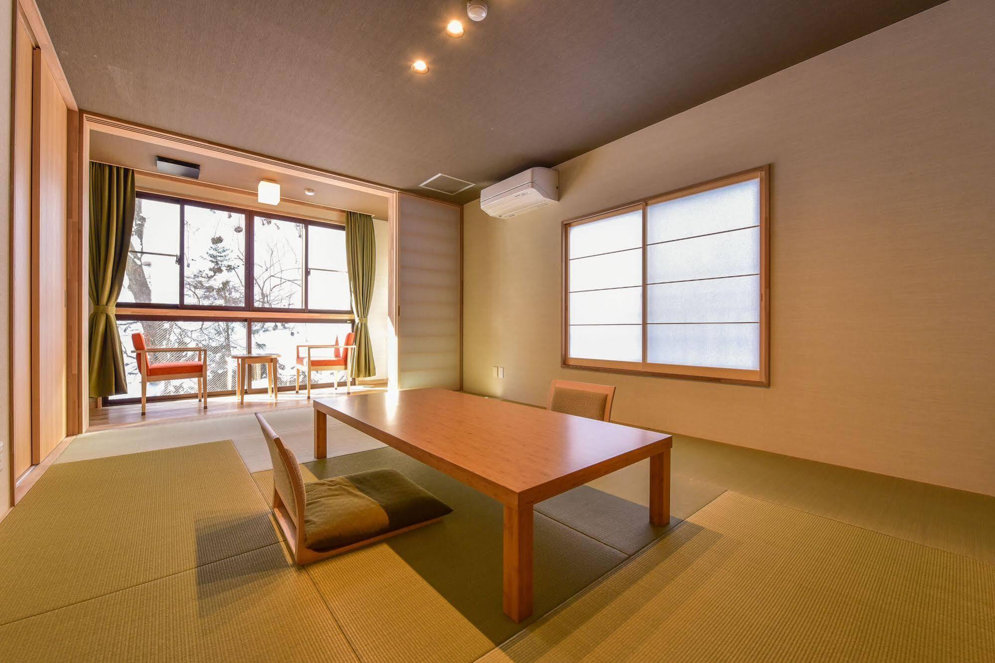 ชิมะ ออนเซน ฮินะตะมิกัง Hotel Nakanojo ภายนอก รูปภาพ